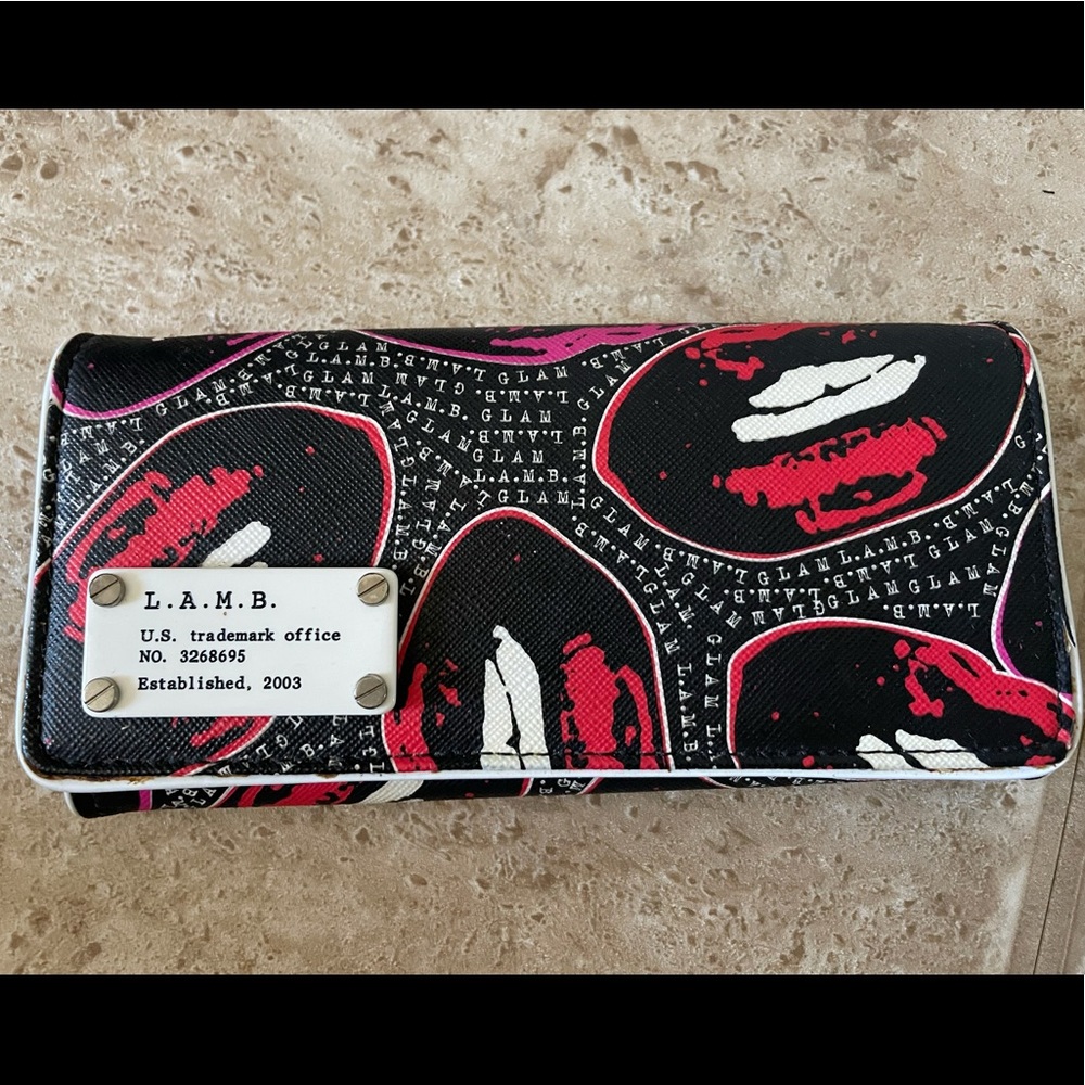L.A.M.B. Wallet